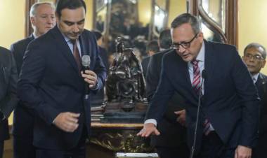 Corrientes: Alfredo Vallejos juró como nuevo ministro de Seguridad
