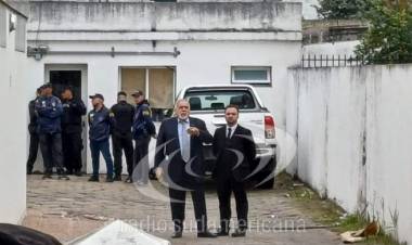 Caso Loan: el Comisario Maciel llegó al juzgado de Goya y fue abucheado