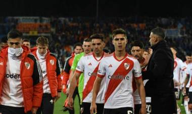 River volvió a tener un flojo partido y perdió con Godoy Cruz