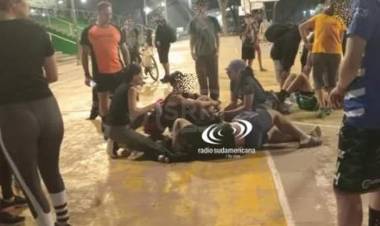 DOMO DEL CENTENARIO | Chaco: se desplomó sobre chicos el aro de básquet de un parque