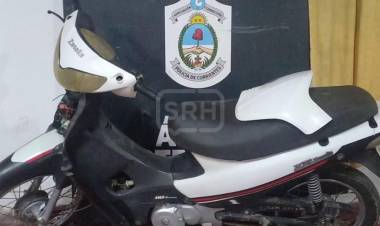 RECUPERAN MOTO ROBADA TRAS OPERATIVO POLICIAL EN CORRIENTES