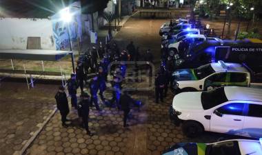 OPERATIVOS EN SANTA ROSA: SECUESTRAN DROGA Y DETECTAN PRÓFUGOS