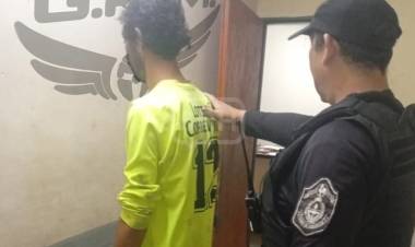 CORRIENTES | AGARRAN A SUJETO MERODEANDO VIVIENDAS EN LA MADRUGADA