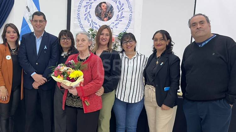 RECONOCIERON A ELSA CARLOTA PASETTO Y DON CARMELO GONZÁLEZ EN UNA EMOTIVA TERTULIA SANMARTINIANA