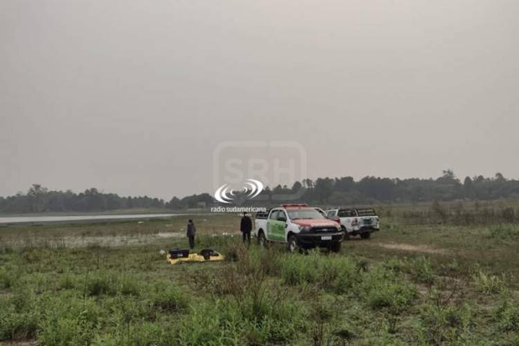 CORRIENTES | Encontraron pertenencias del joven que desapareció en una laguna