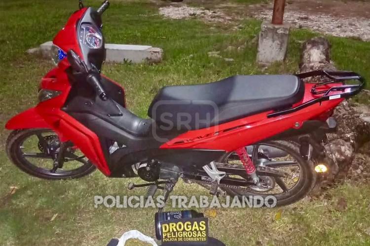 CORRIENTES | CAYERON CON DROGA EN UNA PLAZA DE LAGUNA SECA