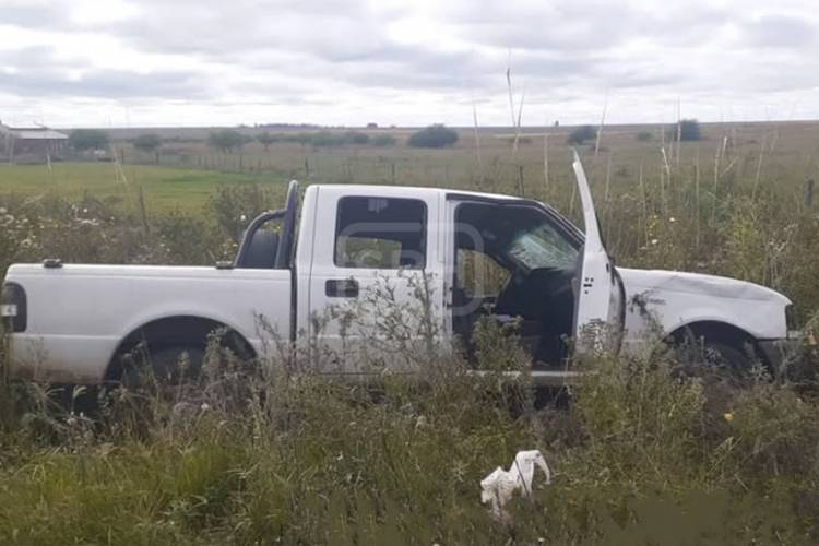 DESPISTE EN RUTA 123: CAMIONETA DEL INTA TERMINÓ FUERA DE LA CALZADA