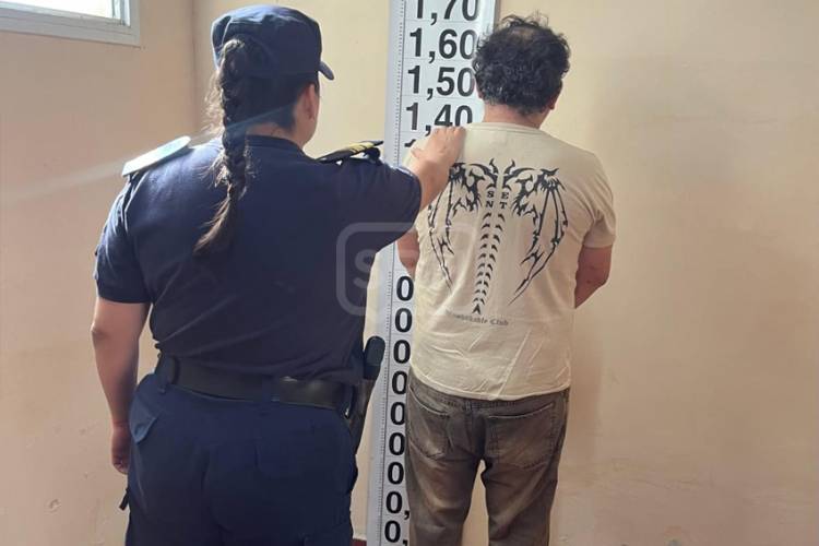 EMPEDRADO | VIOLÓ UNA RESTRICCIÓN, LO DETUVIERON Y TENÍA MARIHUANA