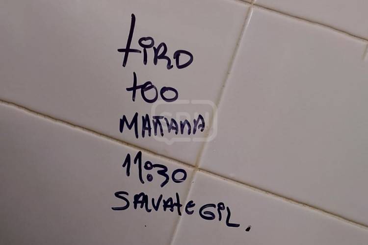 EL CAIMÁN | IDENTIFICAN A ALUMNO POR SU LETRA TRAS AMENAZA DE TIROTEO