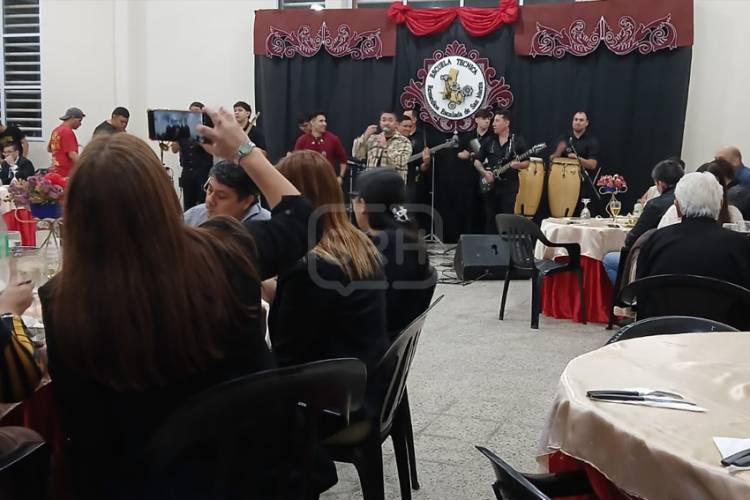 GRAN CENA SHOW POR EL ANIVERSARIO DE LA ESCUELA TÉCNICA