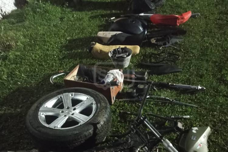 CURUZU CUATIA | ALLANAMIENTOS POR UNA INVESTIGACIÓN: SECUESTRAN PARTES DE MOTOCICLETAS