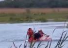 SALADAS | SE HUNDIÓ UN BOTE A PEDAL EN PLENA LAGUNA Y GENERÓ MOMENTOS DE TENSIÓN