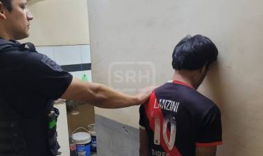 CORRIENTES | DEMORAN A UN HOMBRE POR MERODEAR VIVIENDAS EN AV. MAIPÚ