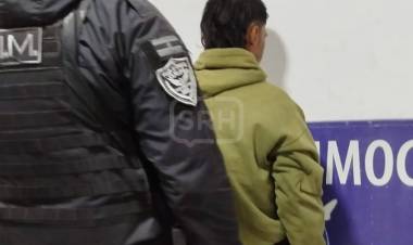CORRIENTES | “COCOLO” TERMINÓ DEMORADO CON UN CUCHILLO ESCONDIDO