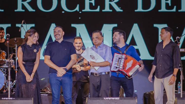 “EL PRÓCER QUE INVENTÓ EL DECRETO” - Por Wilfredo Oviedo