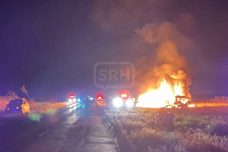 CORRIENTES | Impactante accidente sobre Ruta 12 dejó un camión prendido fuego