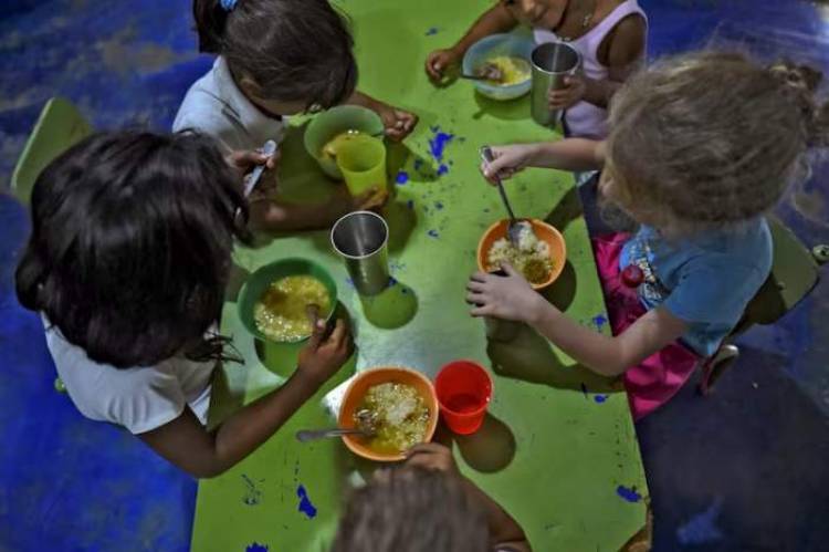 SEGÚN UNA ENCUESTA UNICEF: un millón de chicos se van a dormir sin cenar en Argentina