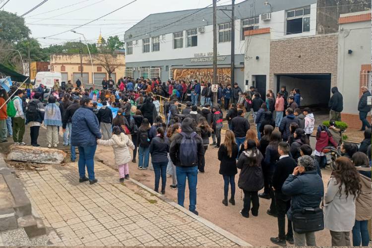 BANDERAZO PATRIÓTICO EN SAN ROQUE: Identidad, Comunidad y Compromiso