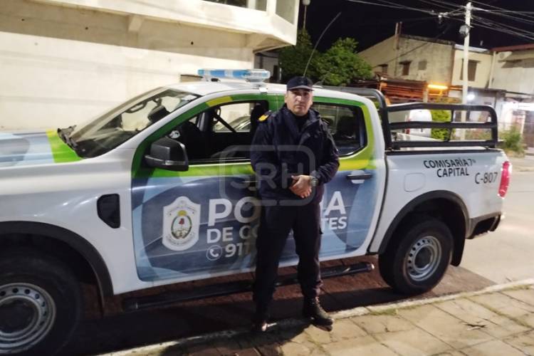 CORRIENTES | POLICÍAS SALVARON LA VIDA DE UNA BEBA EN UNA EMERGENCIA
