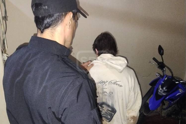 CORRIENTES | SECUESTRAN MOTO CON PATENTE TRUCHA EN LA MADRUGADA