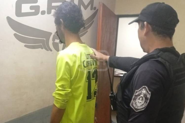 CORRIENTES | AGARRAN A SUJETO MERODEANDO VIVIENDAS EN LA MADRUGADA