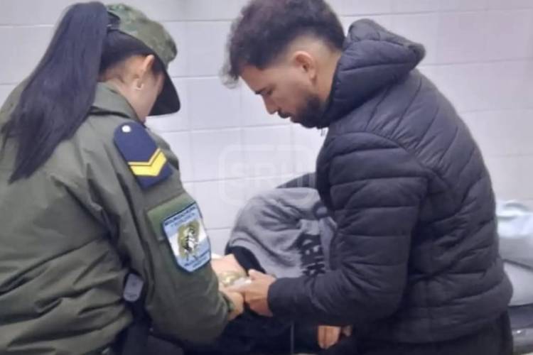 CORRIENTES | POLICÍAS RURALES LE SALVARON LOS PRIMEROS MINUTOS A UNA MUJER DESCOMPENSADA