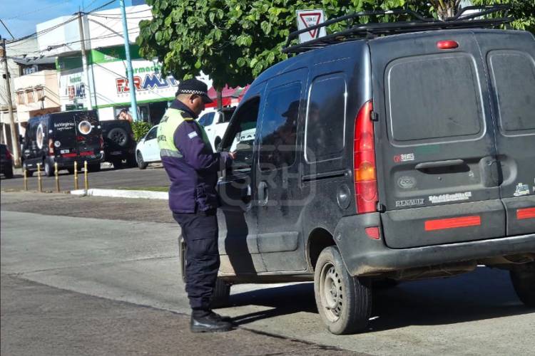 CORRIENTES | DESPLIEGAN OPERATIVOS SORPRESA EN LOS ACCESOS A LA CIUDAD
