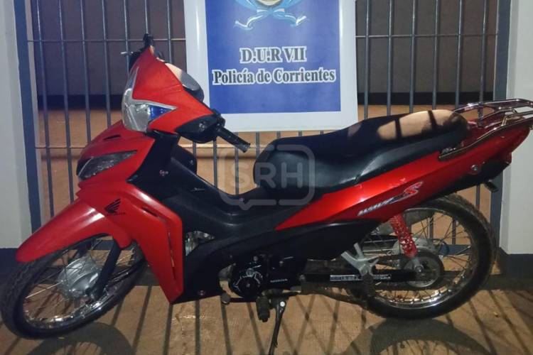 SANTA ROSA | RECUPERAN EN CORRIENTES UNA MOTO ROBADA EN BUENOS AIRES