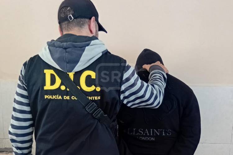 CORRIENTES | INTENTÓ ESCAPAR DE UN ALLANAMIENTO Y TERMINÓ DETENIDO